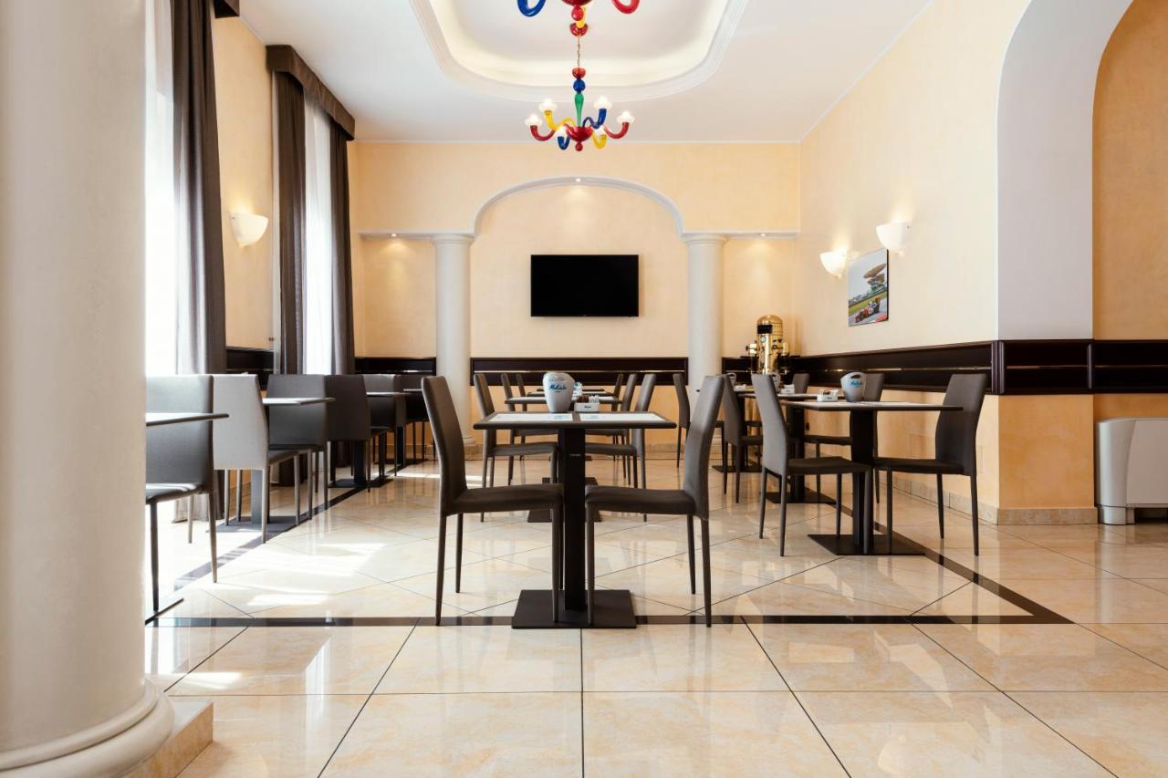 Mokinba Hotels Baviera Milano Ngoại thất bức ảnh