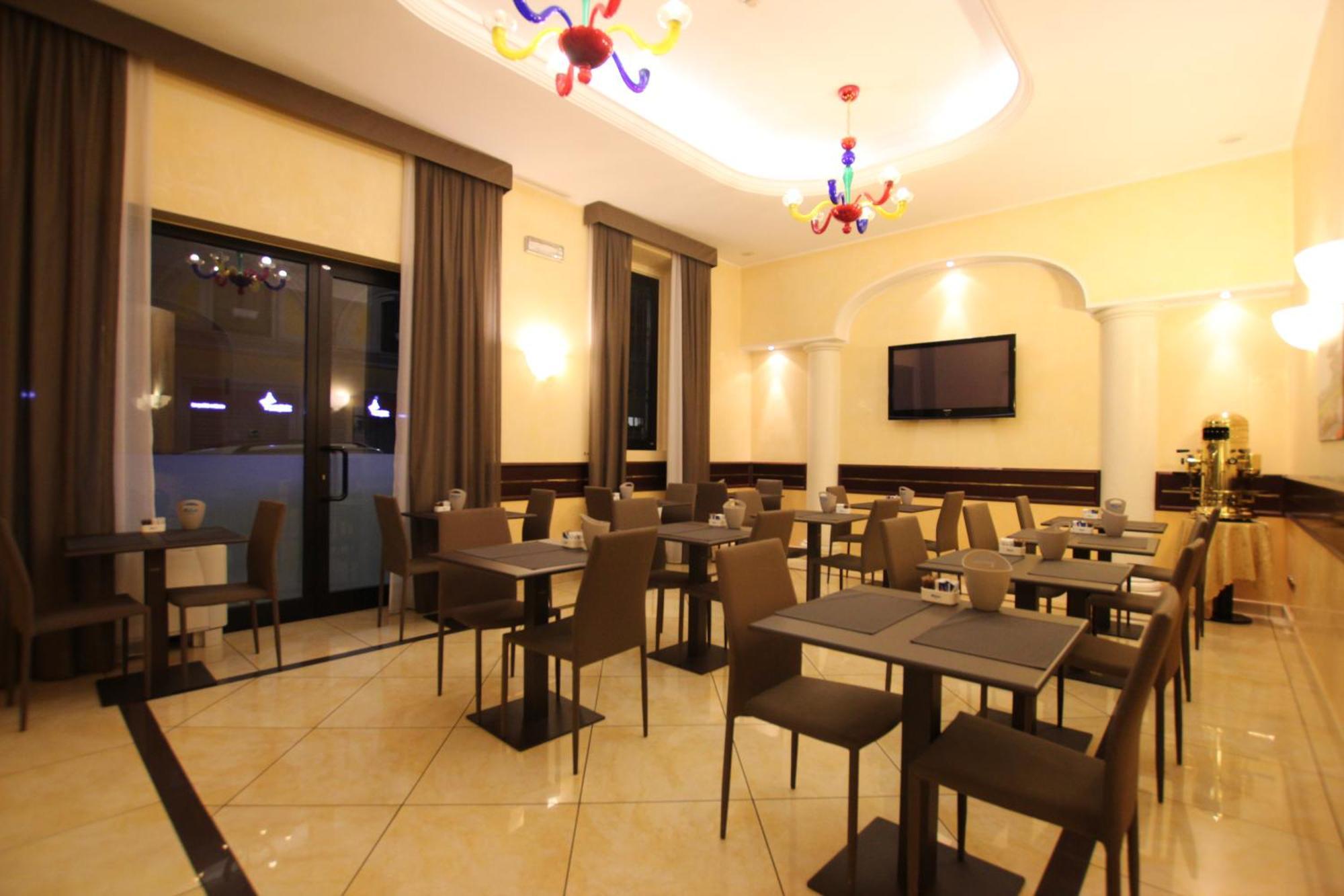 Mokinba Hotels Baviera Milano Ngoại thất bức ảnh