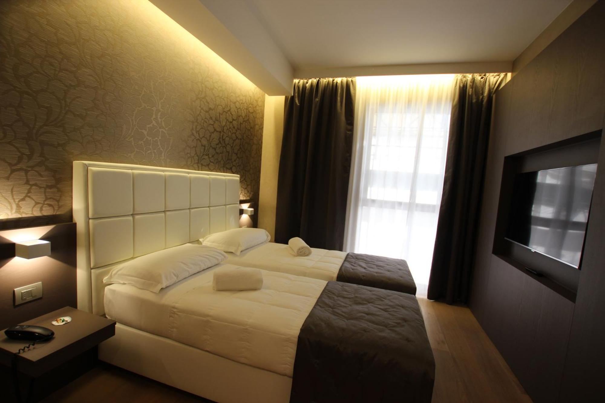 Mokinba Hotels Baviera Milano Phòng bức ảnh
