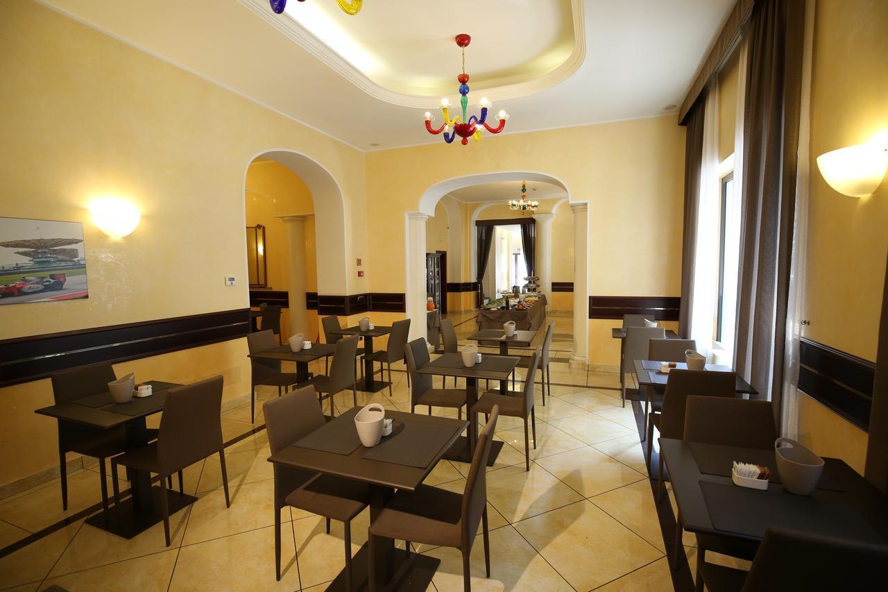 Mokinba Hotels Baviera Milano Ngoại thất bức ảnh