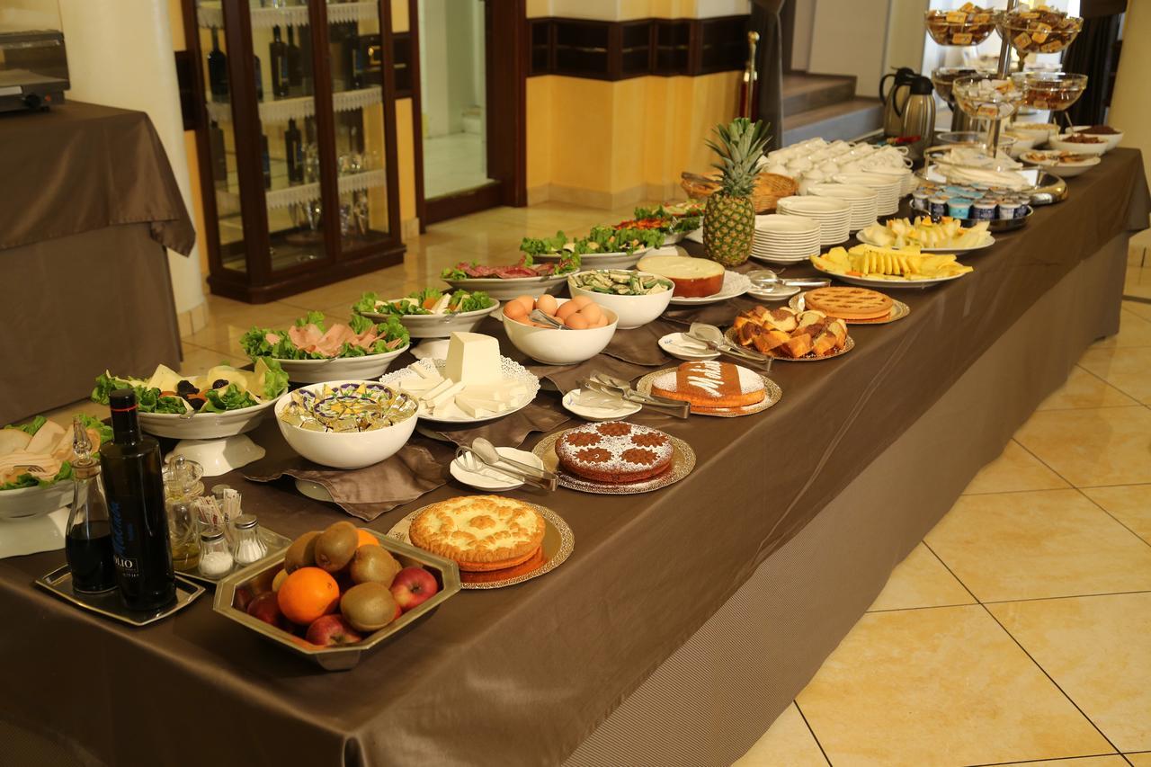 Mokinba Hotels Baviera Milano Ngoại thất bức ảnh